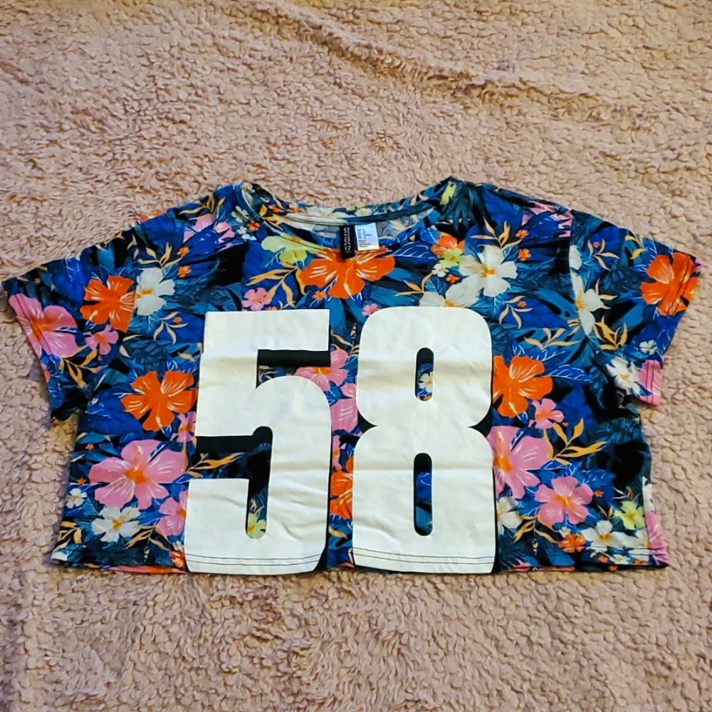 Floral Oversized Crop Tee From H&M